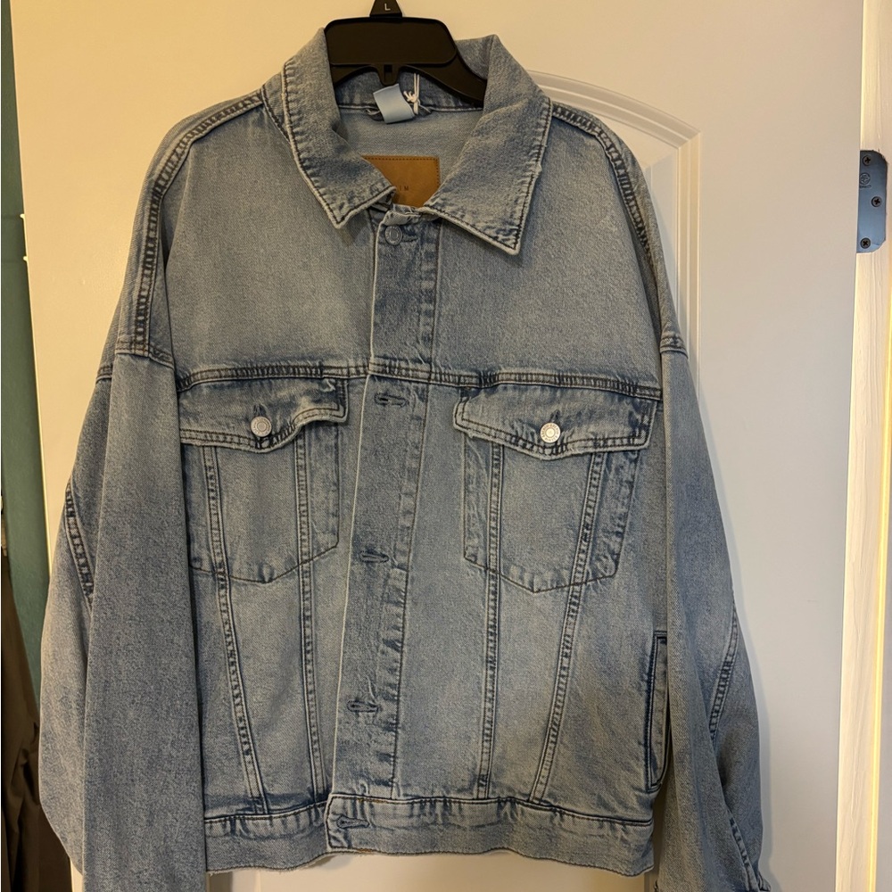 Light wash jean jacket